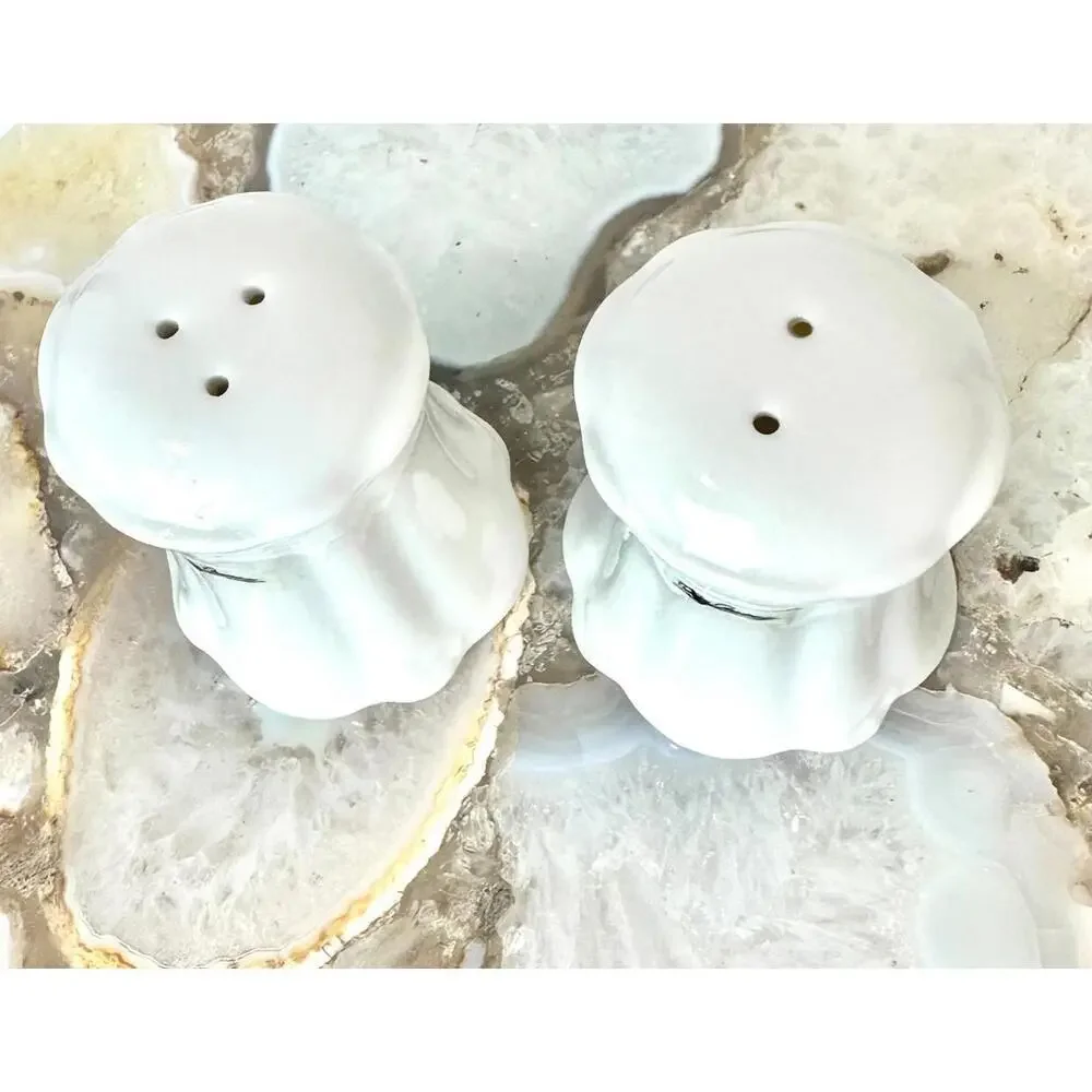 Vintage Oleg CaSalt and Pepper Shakers  White, Elegant, Classic-with Stoppers - Picture 2 of 6